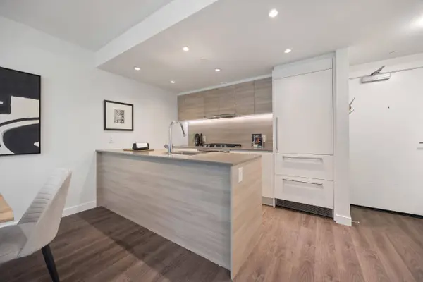 988 Quayside DR #TH2, New Westminster, BC V3M 0L5