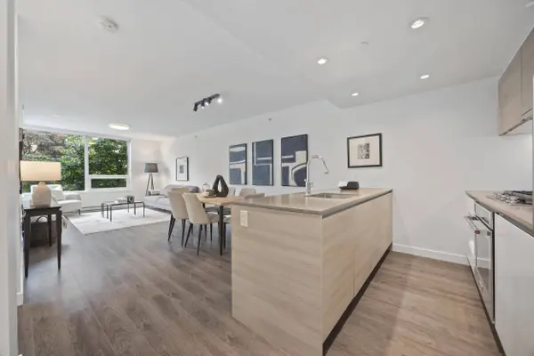 988 Quayside DR #TH2, New Westminster, BC V3M 0L5