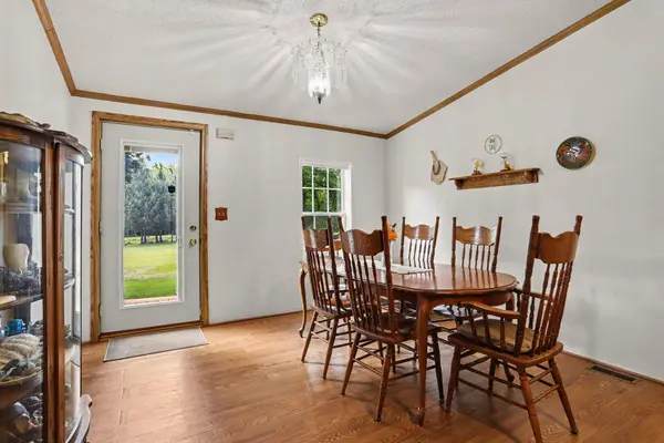 18576 T S Drive, Tekonsha, MI 49092