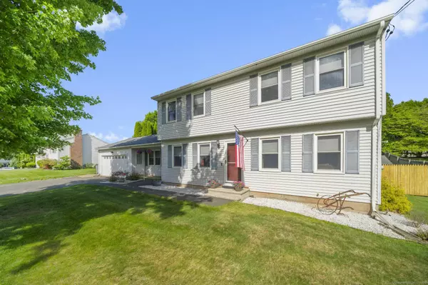 18 Kimberly Drive, Enfield, CT 06082