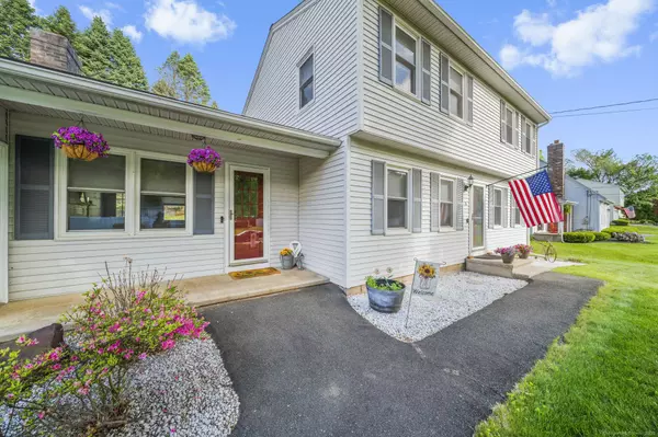 18 Kimberly Drive, Enfield, CT 06082