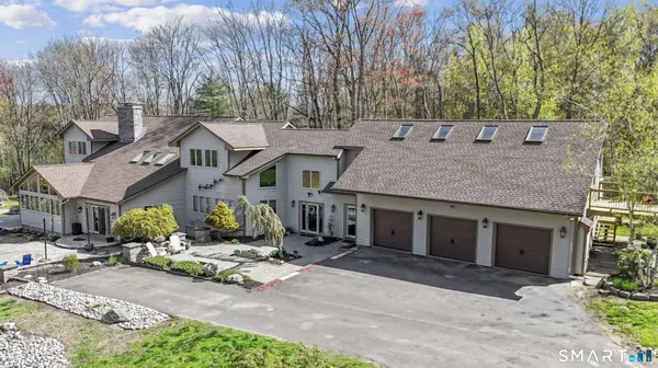 500 Thrall Avenue, Suffield, CT 06078