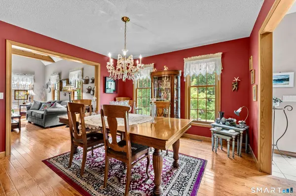 1159 River Boulevard, Suffield, CT 06078