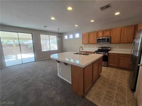 7572 Coyote Cave AVE, Las Vegas, NV 89113