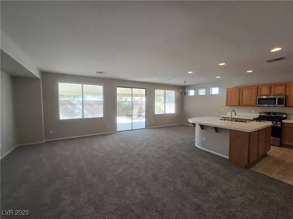 7572 Coyote Cave AVE, Las Vegas, NV 89113