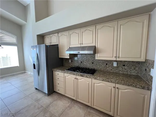 8113 Sunset Cove DR, Las Vegas, NV 89128