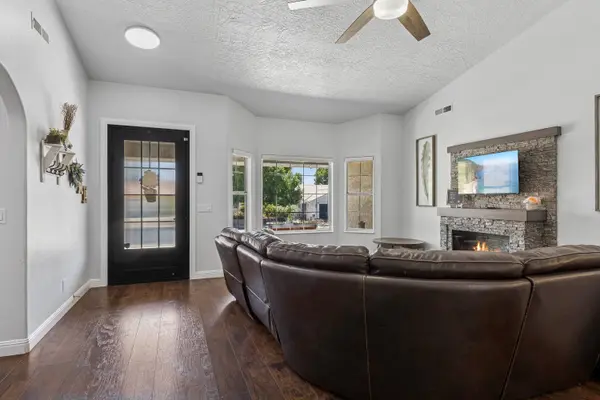 1755 E 2370 S, St George, UT 84790