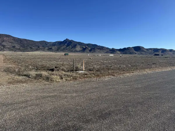 5.03acre w/ Well and Wtr Right, Newcastle, UT 84756