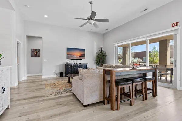 3211 S Hideaway PL, Hurricane, UT 84737