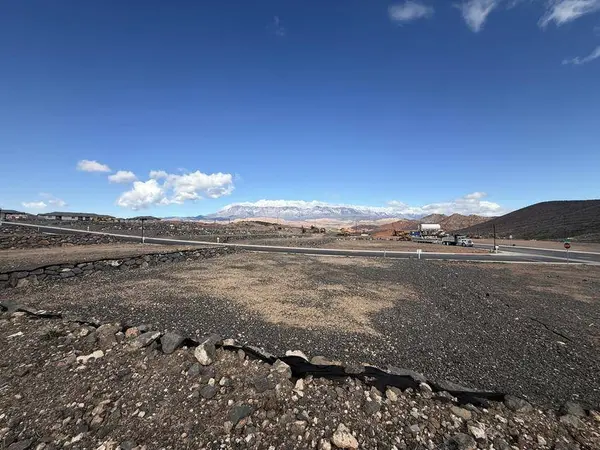 1840 W 350 N #108, Hurricane, UT 84737