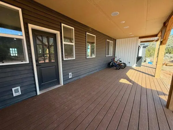 5155 S 2600 E E, Newcastle, UT 84756