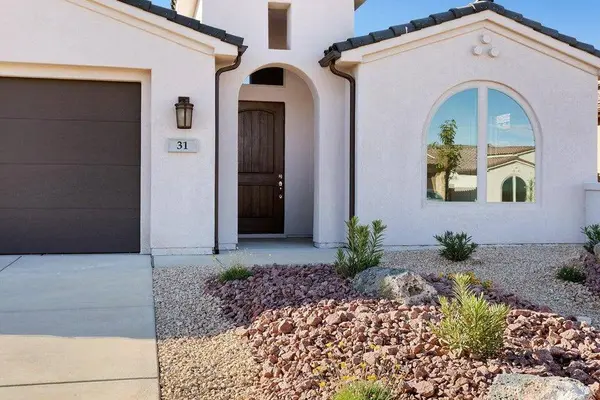 31 W Camino Oso DR, Washington, UT 84780