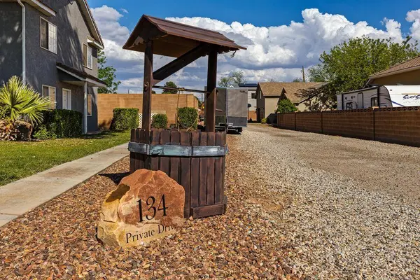 134 N 300 W, Washington, UT 84780