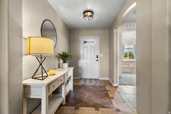 225 N FALCON CT, Ivins, UT 84738