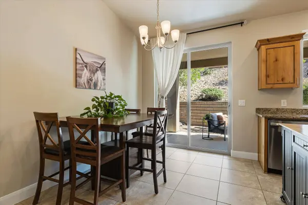 2577 E HILLTOP LEDGE DR, Washington, UT 84780