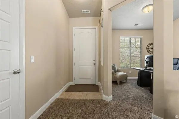 2577 E HILLTOP LEDGE DR, Washington, UT 84780
