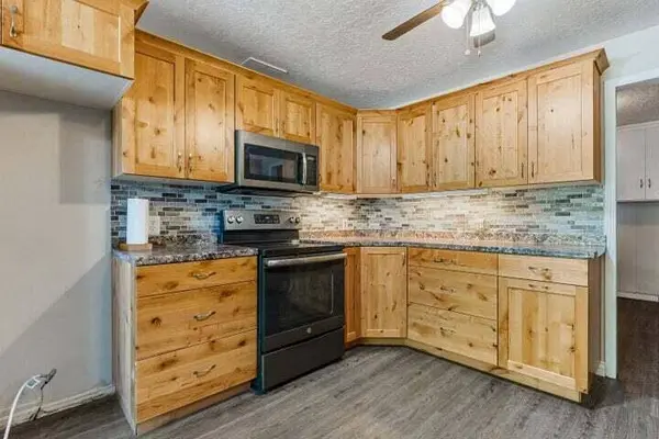 81 S Center ST, Enterprise, UT 84725