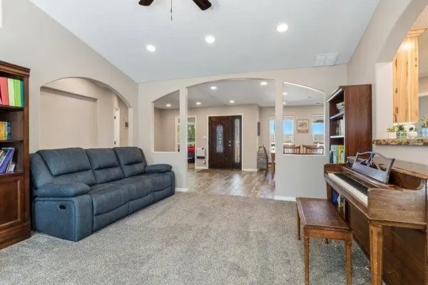 595 S 1200 E, Enterprise, UT 84725