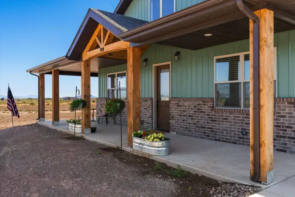 914 E 2800 N, Newcastle, UT 84756