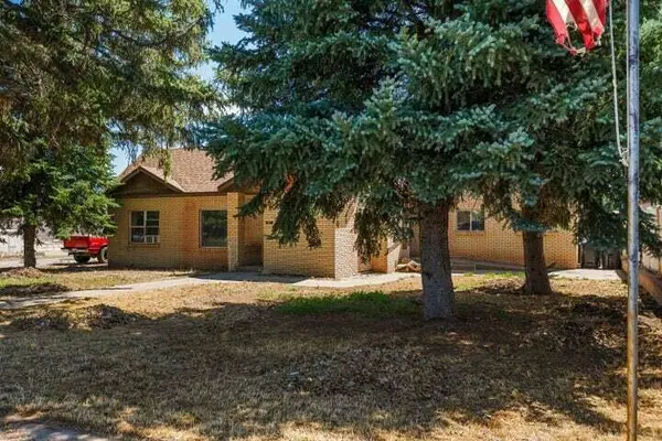 67 S Center ST, Enterprise, UT 84725