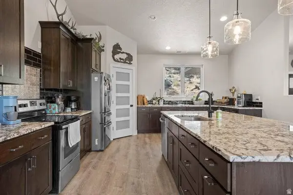 711 W MAIN ST, Enterprise, UT 84725