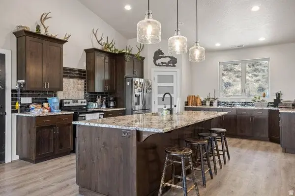 711 W MAIN ST, Enterprise, UT 84725