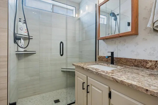 1150 W RED HILLS Pkwy 18, Washington, UT 84780