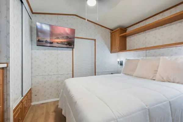 1150 W RED HILLS Pkwy 18, Washington, UT 84780
