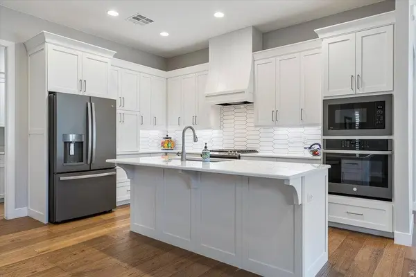 1205 W GRAYSON DR, St. George, UT 84790