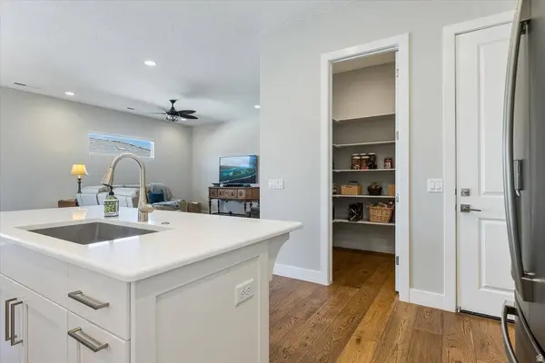 1205 W GRAYSON DR, St. George, UT 84790