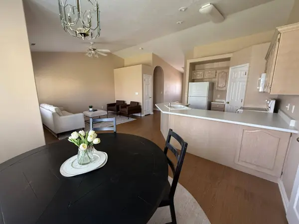 64 N 2000 E, St George, UT 84790