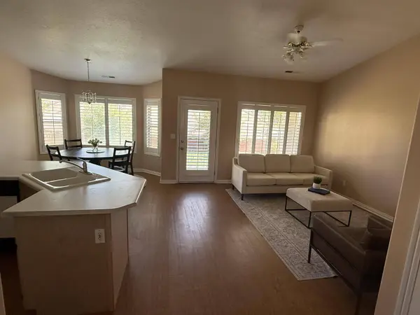 64 N 2000 E, St George, UT 84790