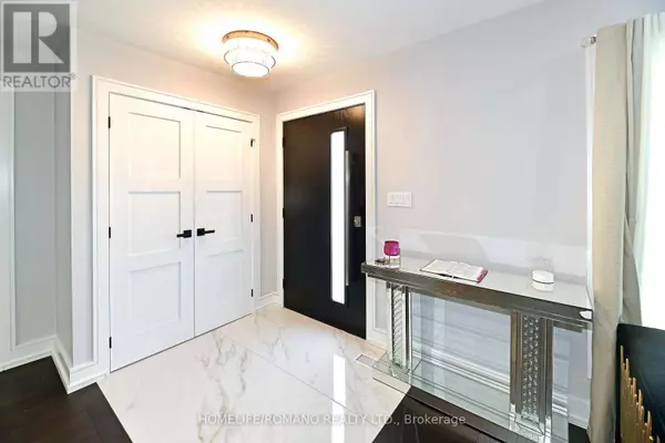 826 KROSNO BOULEVARD W, Pickering (bay Ridges), ON L1W1G9