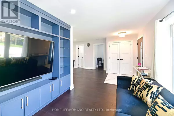 826 KROSNO BOULEVARD W, Pickering (bay Ridges), ON L1W1G9