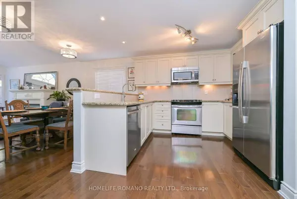 72 Tuscany Grande #13, New Tecumseth, ON L9R0E2