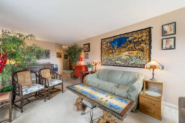 1442 Foster ST #111, White Rock, BC V4B 3X7