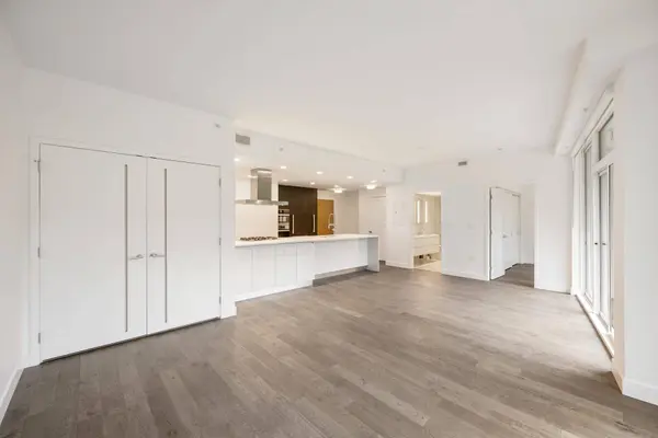 2888 Arbutus ST #203, Vancouver, BC V6J 0J1