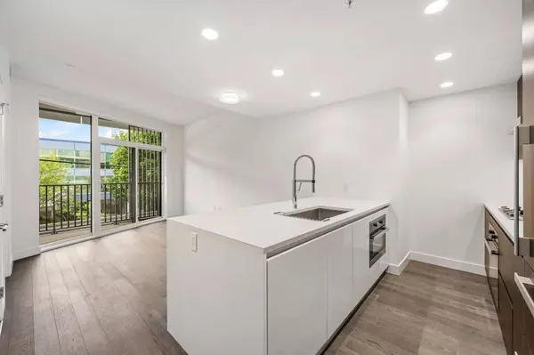 2888 Arbutus ST #206, Vancouver, BC V6J 0J1