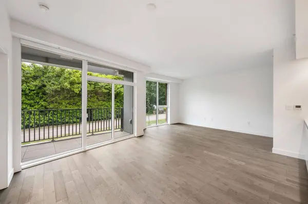 2888 Arbutus ST #203, Vancouver, BC V6J 0J1