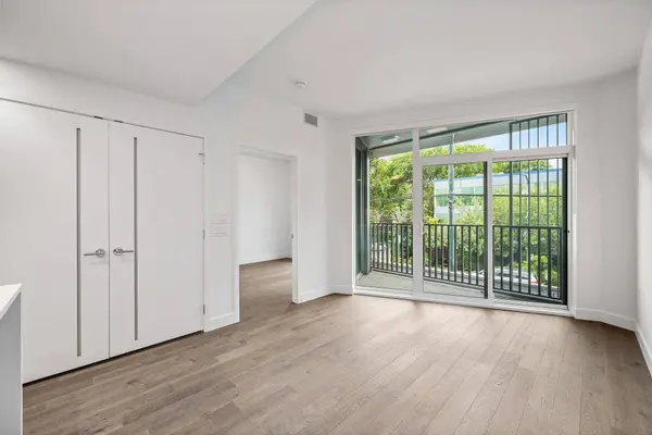 2888 Arbutus ST #206, Vancouver, BC V6J 0J1