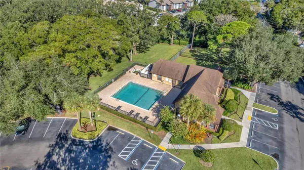 355 LAKEPOINTE DR #102, Altamonte Springs, FL 32701