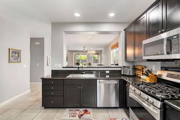 9421 Blue Mountain WAY, Sacramento, CA 95829