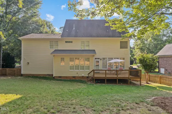 108 Branchside Lane, Holly Springs, NC 27540