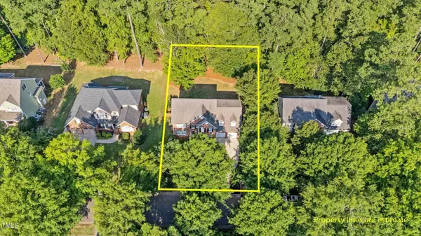 108 Branchside Lane, Holly Springs, NC 27540