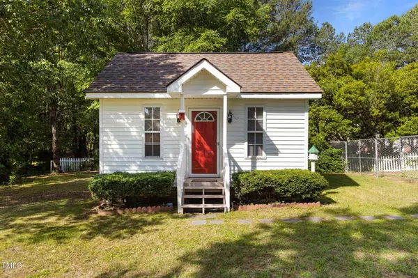 624 Powhatan Drive, Fuquay Varina, NC 27526