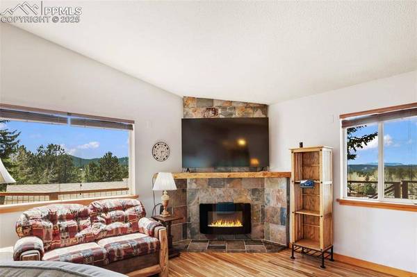 1019 Pine Ridge RD, Woodland Park, CO 80863