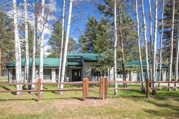 1509 Sunshine CIR, Woodland Park, CO 80863