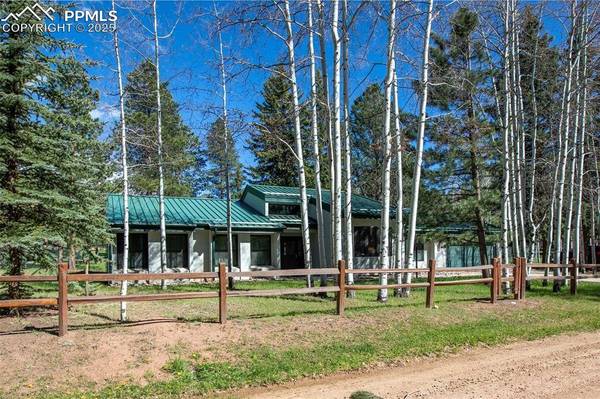 1509 Sunshine CIR, Woodland Park, CO 80863