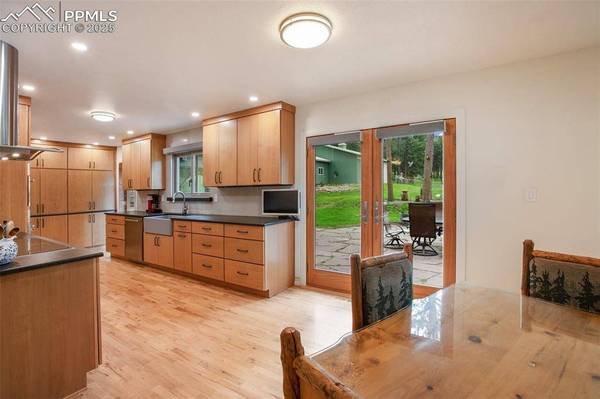 13365 Meadow Glen LN, Colorado Springs, CO 80908