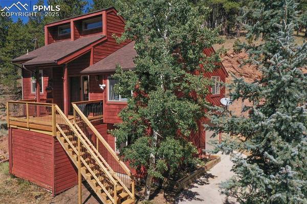 181 Valley LN, Woodland Park, CO 80863